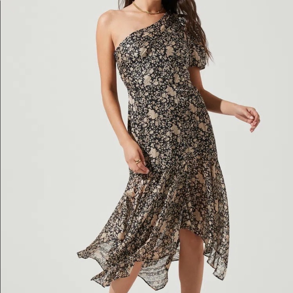 ASTR The Label Santorini Dress- One shoulder midi